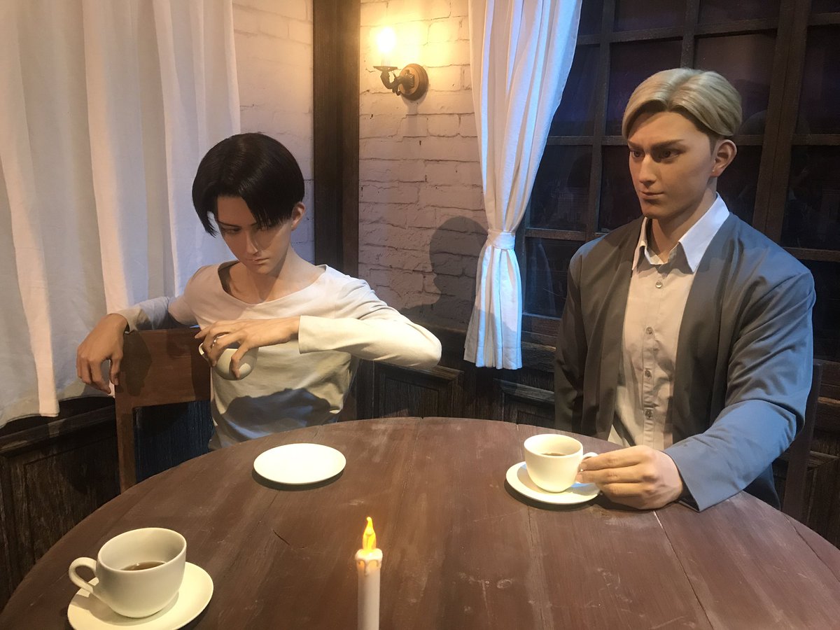 進撃の巨人 クロノイド ブロマイド USJ リヴァイ兵長 エルヴィン 進撃の巨人 クロノイド ブロマイド USJ リヴァイ兵長 エルヴィン