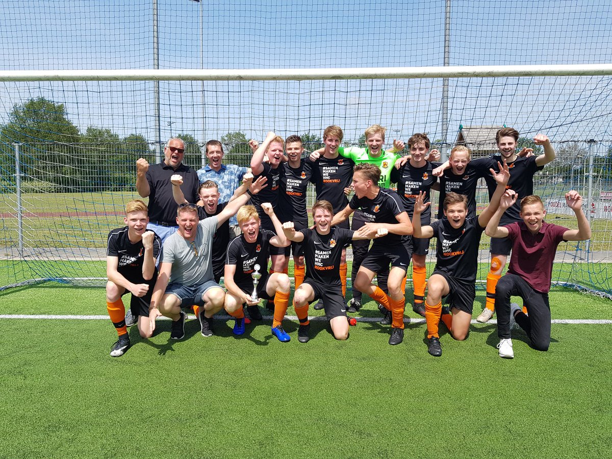 KAMPIOENEN! <a href="/HHCHardenberg/">HHC Hardenberg</a> JO19-2 wint de #gemeentecup Hardenberg!