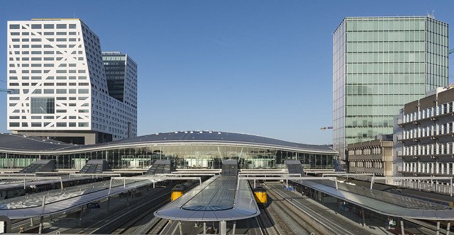 FuturesStudioUU's tweet photo. Deadline: Today is the last day you can apply for our summer school: Futuring for Sustainability. Find out more: https://t.co/TPuTTO4H9g and maybe we'll see you in Utrecht! #urban #futures #pathwaystosustainability (photo: Rob Dammers) https://t.co/g9wJzlLX1P