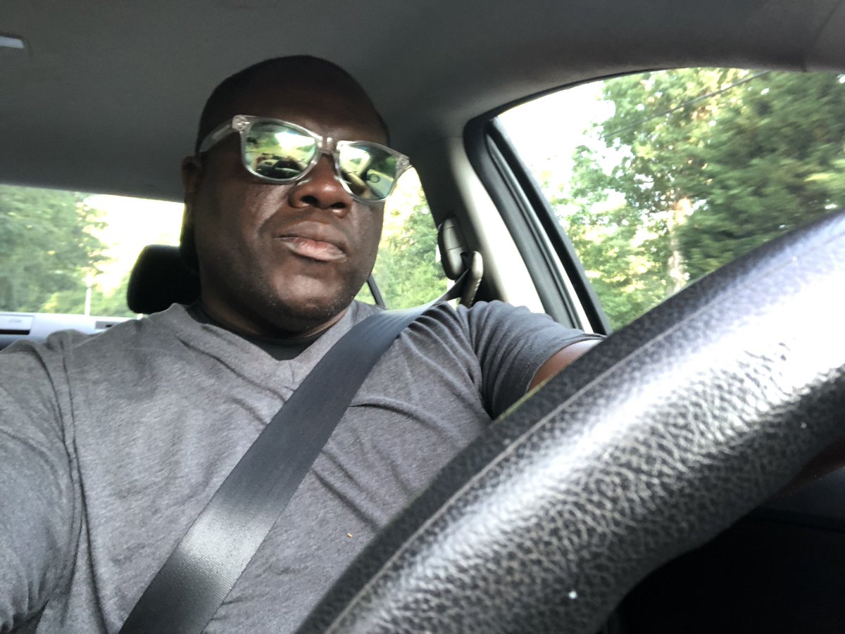 kenlemonWSOC9's tweet image. On a mission to #inspireblackmen Headed to feed the homeless with @caabj_info and @HashtagLunchbag CLT
Phase 1 of our @NABJ Black Male Media Project. @NABJREG3 #positivereflection