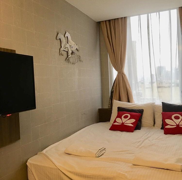 zenroomsph's tweet photo. Ang bilis! June na agad. Kelan ang huling gala niyo with your barkada? 

Book na sa ZEN Rooms 
👉 https://t.co/GRv7qhq9cD 
#travelmore #payless https://t.co/LeUp70DQTh