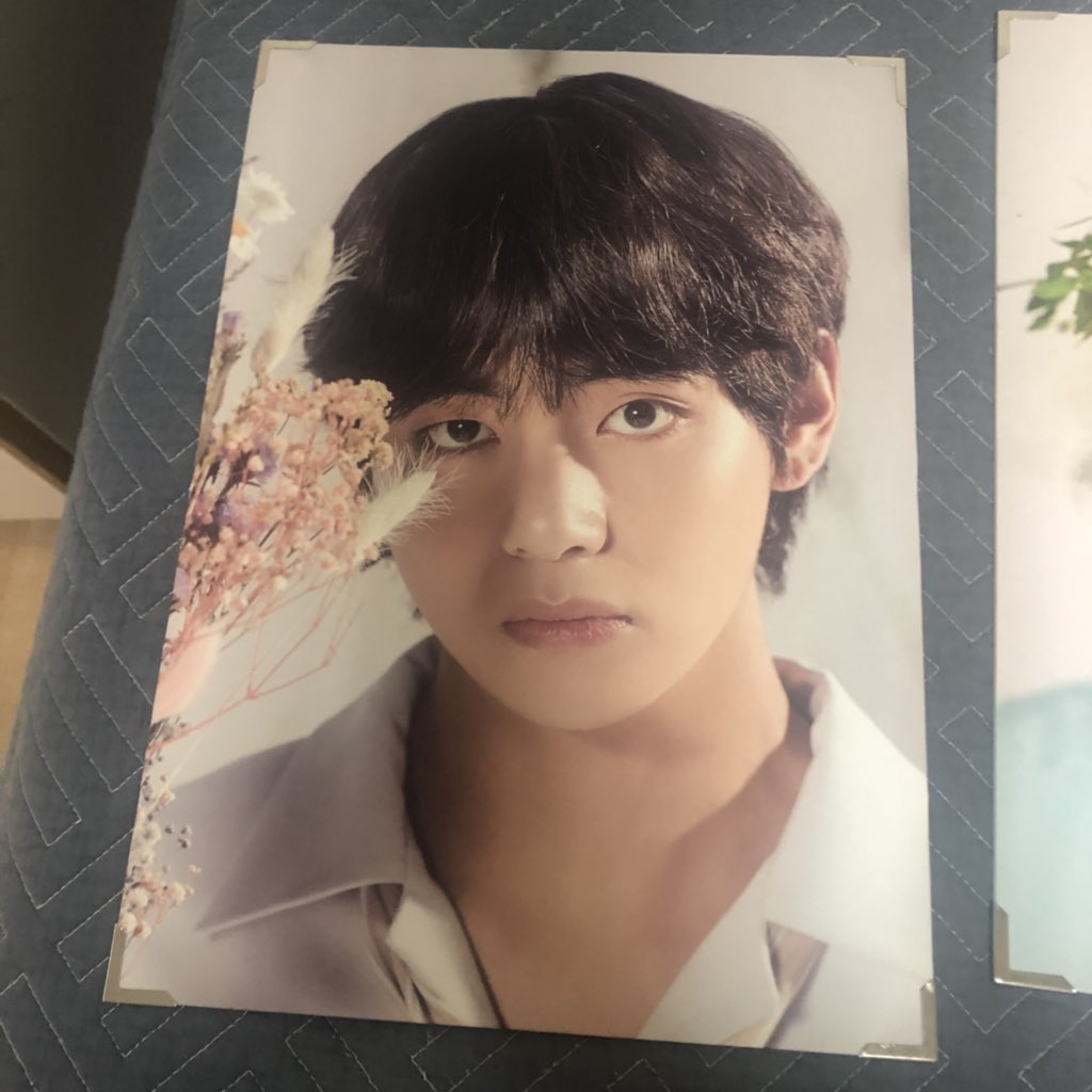 VVBB_twt's tweet photo. 방탄소년단 프포 양도합니다! 좀 급하니까 디엠 주세요 ❤ #방탄프포양도 #프포양도 #방탄프포 #프포판매 https://t.co/oECPFTRM3A