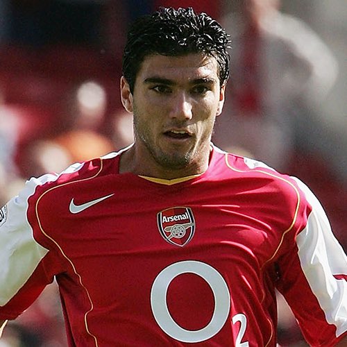 Quanti campionati vinti a Football Manager.... Un grande giocatore oltre che una grande persona ! 
Persona come lui muore e Higuain ancora in vita, ah la vita....