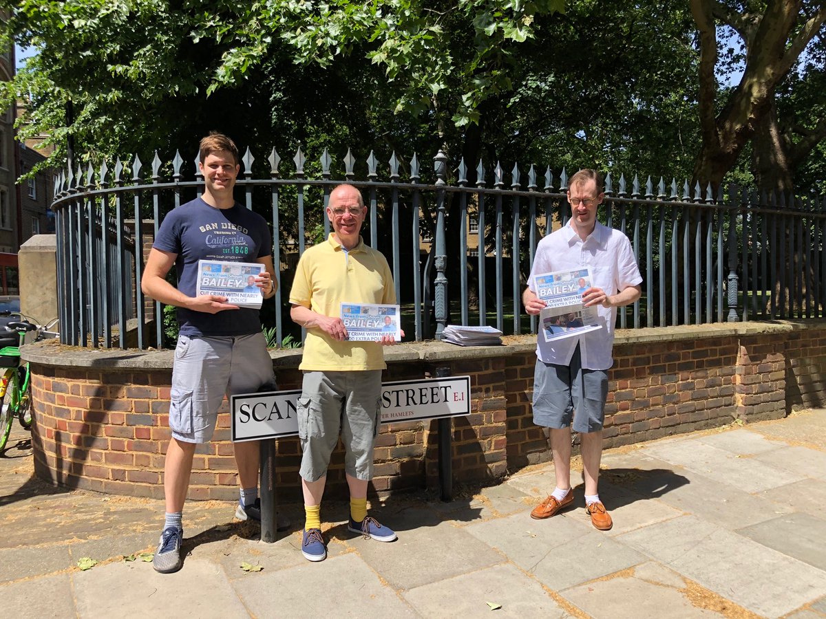 strawson_james's tweet photo. Enjoying a sunny Saturday, campaigning for ⁦@ShaunBaileyUK⁩ in Wapping with ⁦@going4golds⁩ and ⁦@Tom_Randall⁩ and others . ⁦@THConservatives⁩ #ToryCanvass , https://t.co/p3L9uA7lTU