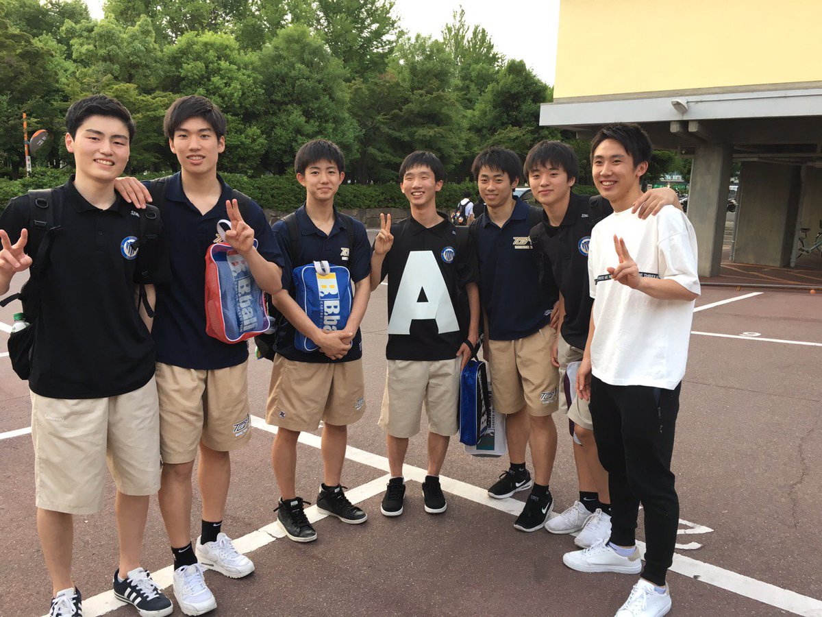 HIRO686367526's tweet photo. インターハイ京都予選
京都両洋第3位
ほとんど苦しい試合やったけどみんなで掴んだ勝利やと思う！
近畿大会に向けて頑張って行こ！
応援してくれた皆さんありがとうございました！ https://t.co/f8wr2mi9mA