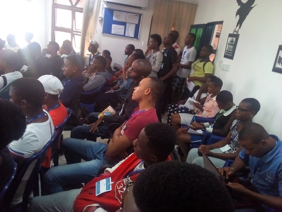 POUNLARS's tweet image. We have a very full house @kodehauz. The response is awesome. Were growing a good/big Python/Data community here in Akwa Ibom. You're welcome to join 😚 @PythonAkwaIbom @digitalocean @elastic @ThePSF #PythonAkwaIbomMeetup