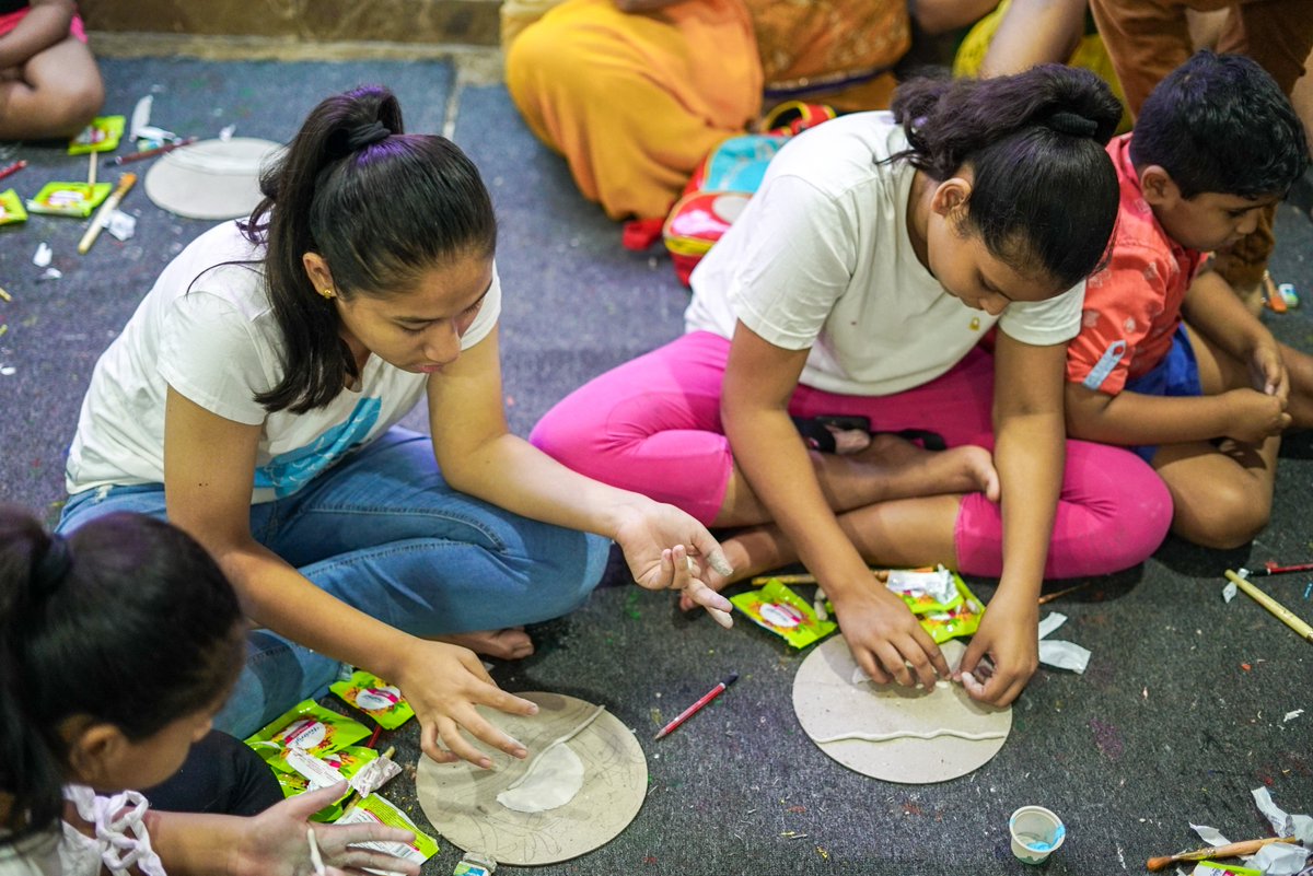 KNMAIndia's tweet photo. On Day 8 of “Craftopia Season-2” an art workshop on ‘Goa- Relief Work' was conducted at Kiran Nadar Museum of Art Noida & Delhi.
Join us to learn more of these regional Indian art forms & craft practices.
Time: 11am - 1pm
Age Group: 6+ Years
#Craftopia #Craftopia2019 https://t.co/wSDF7hqJqO
