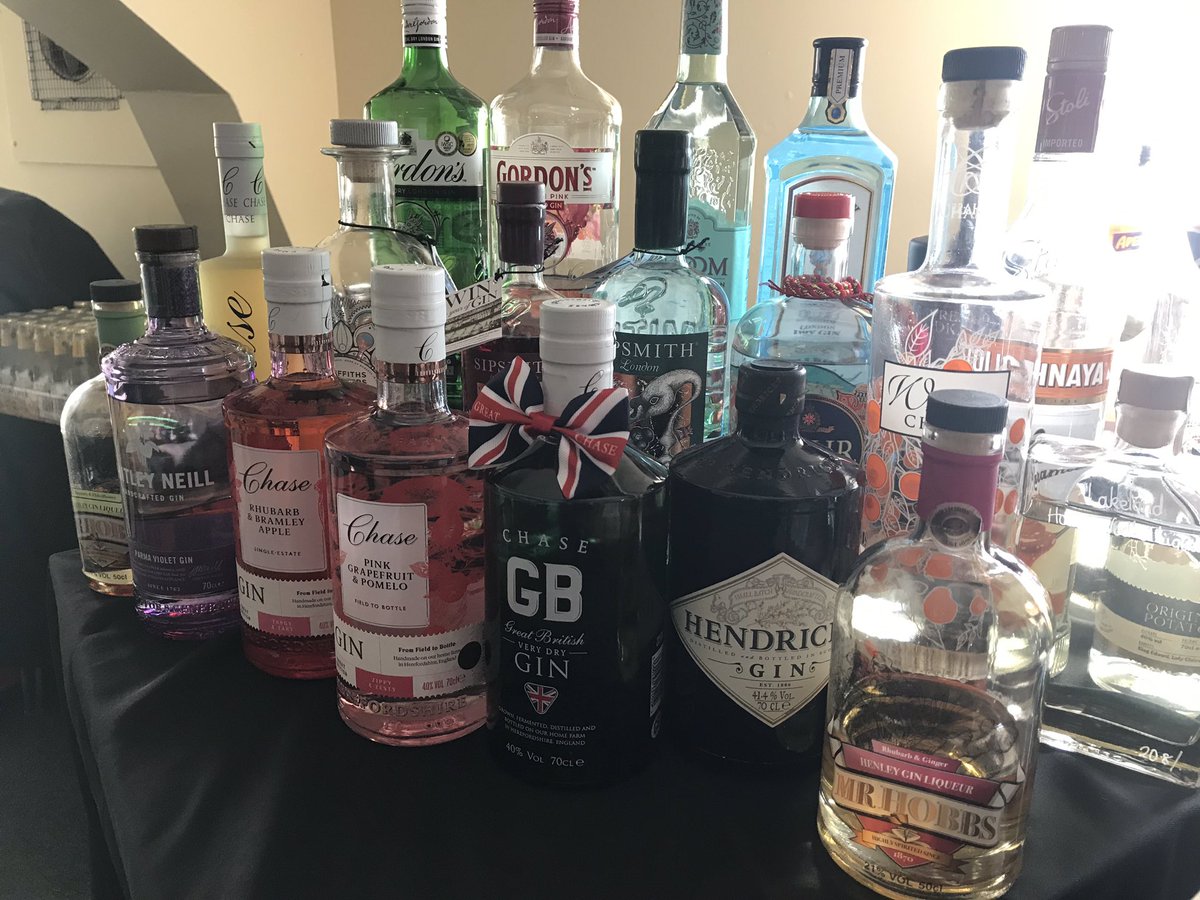 What a day to sit in the sun and drink #gin Come down to #marlowbeerfest <a href="/MarlowFC/">Marlow Football Club</a> where we have 14 #gins, #pimms, #aperolspritz #pornstarmartini and #espressomartini waiting for you! #mobilebar #airstreambar #weddingbar #festivalbar #weservewhateveryouwant #thisbarcomestoyou