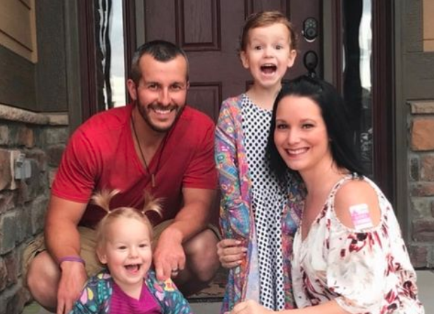 DailyMirror's tweet photo. Chris Watts’ horrific killings of wife and daughters still haunt investigators https://t.co/j1zbUXhvT7 https://t.co/gqbzLUhg4A