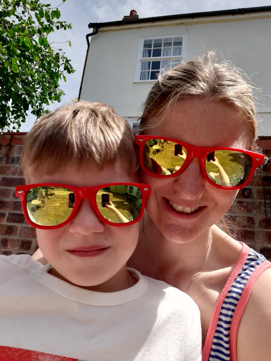 66milka's tweet photo. Loving the @knightfrank sunglasses on a day like to day!! Thank you! @GWCT shoot https://t.co/PXWD0Tac3G