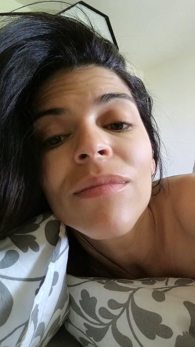 My morning face ..."no make up" 😂 https://t.co/YCpUUBussH