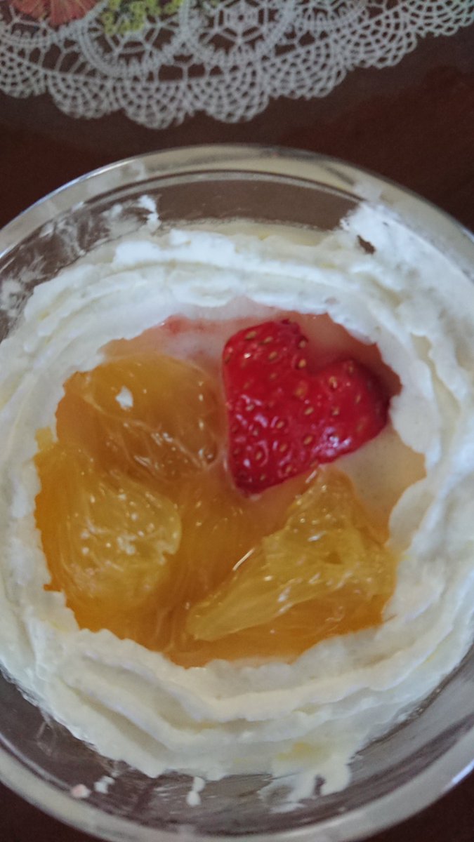 stellacarter816's tweet photo. お気に入りのこのおかず…今日は豆腐と長葱のお味噌汁と一緒に❗
デザートも手作り🍰 #おうちごはん #おうちごはんlover #repeatmenu #レアチーズケーキ https://t.co/qYhgEdt5C1