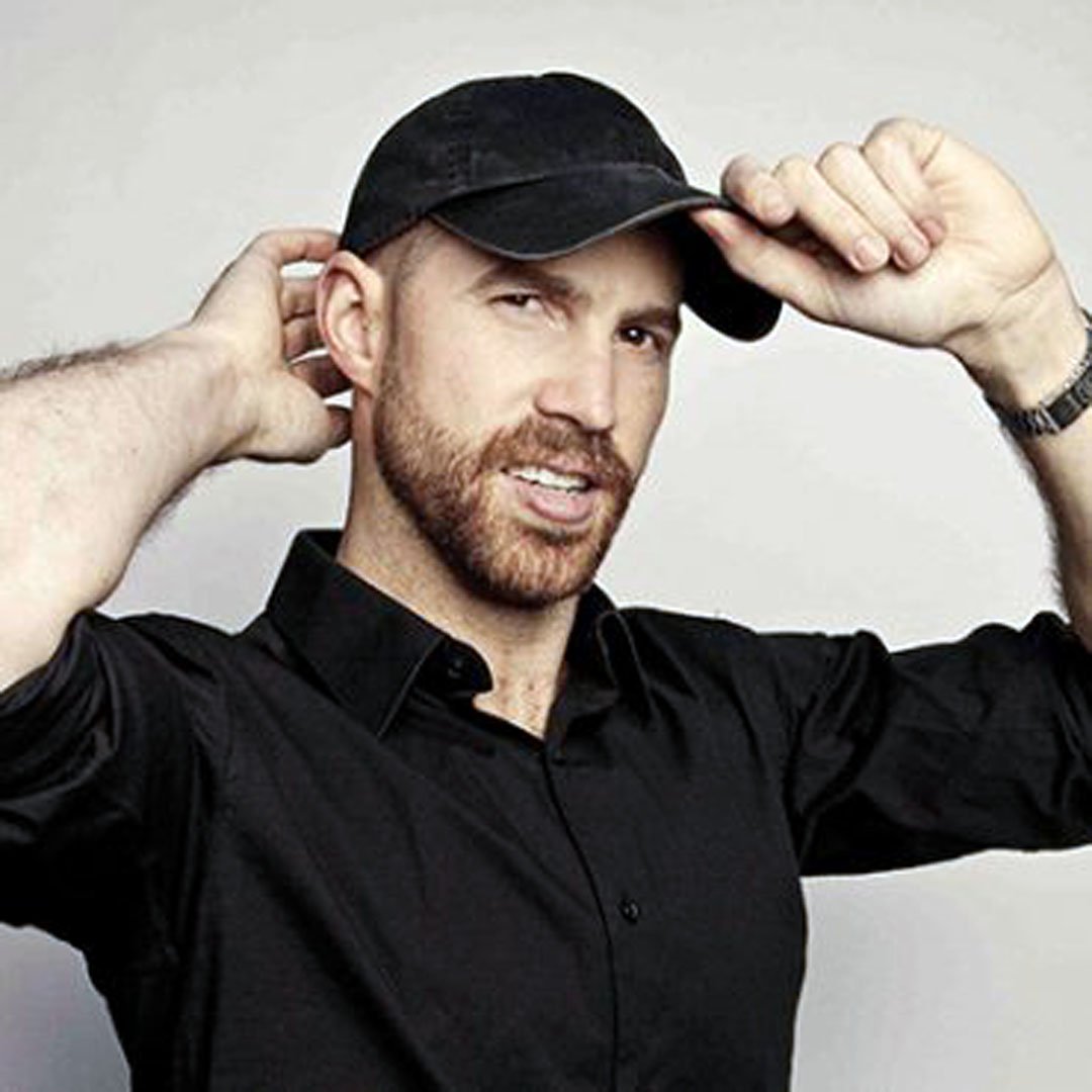 Damian Clark Headlines Unhinged Comedy SUNDAY (2nd June). Ha'penny Bridge Inn. Doors 9pm. €10/€8. FREE POPCORN!
.
Book Now At: unhingedcomedy.ie, and get 20% off by using the discount code: MerryMay
.
#unhingedcomedy #unhinged #ireland #dublin #comedyclub #comedy #fun