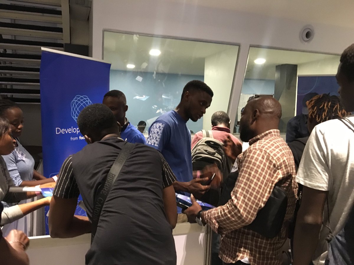 DevCommsLagos's tweet image. Come find us in the Developer Circles stand at #techpointinspired