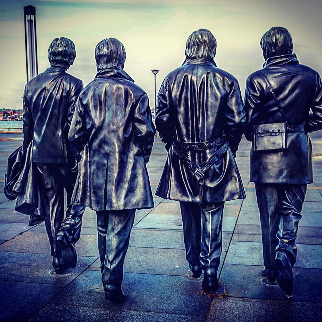 pentax_kozo's tweet photo. The Beatles!
ザ・ビートルズ！
#thebeatles #liverpool #fab4 #statue https://t.co/nohQ52USPp https://t.co/gXm8nlBN9f