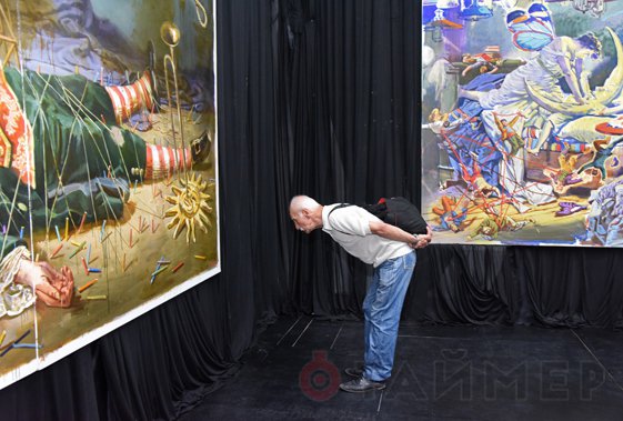 «Спящий Гулливер» и «Ночной дозор»: в Одессе показали гигантские картины  timer-odessa.net/news/spyaschiy…  #таймер #одесса