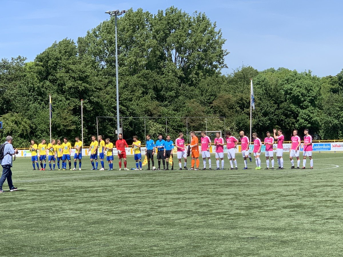 gjredder's tweet photo. De wedstrijd van @VVStaphorst2  staat op het punt van beginnen! #odiSTA https://t.co/U6aC8eLlmu