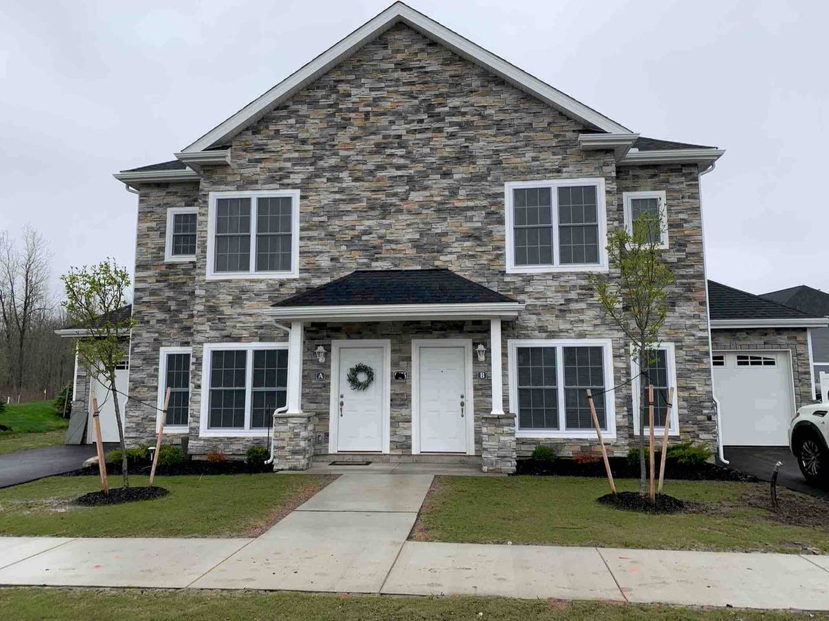 BlissBuilt's tweet photo. Our recently completed project - Waterford Townhomes in Clarence, NY.  Duplexes &amp; Townhomes available for rent @townhomes4rent https://t.co/MO5toIZ1SE