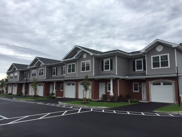 BlissBuilt's tweet photo. Our recently completed project - Waterford Townhomes in Clarence, NY.  Duplexes &amp; Townhomes available for rent @townhomes4rent https://t.co/MO5toIZ1SE