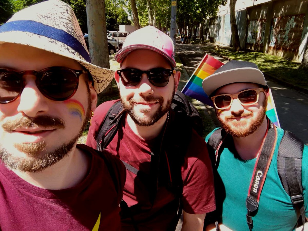 Iperbole_'s tweet image. Ho i fratelli più migliori del mondo 🌈❤ #ModenaPride