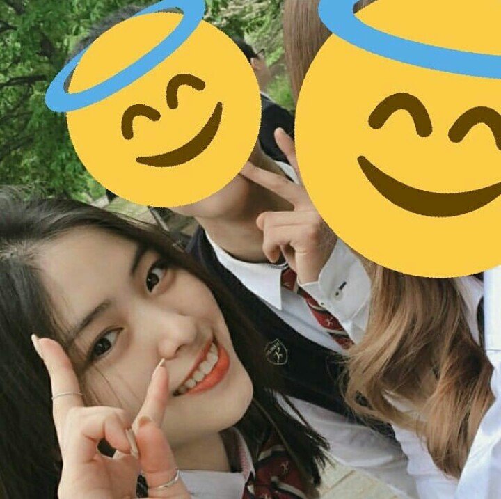 CyCyYieee's tweet photo. Ryujin in uniform because that's what we all need. 

By the way, why are people saying that she doesn't suit pink hair? I mean, our girlie can go BALD and YOU CAN SAY nothing ABOUT IT https://t.co/gGFWPuazNb