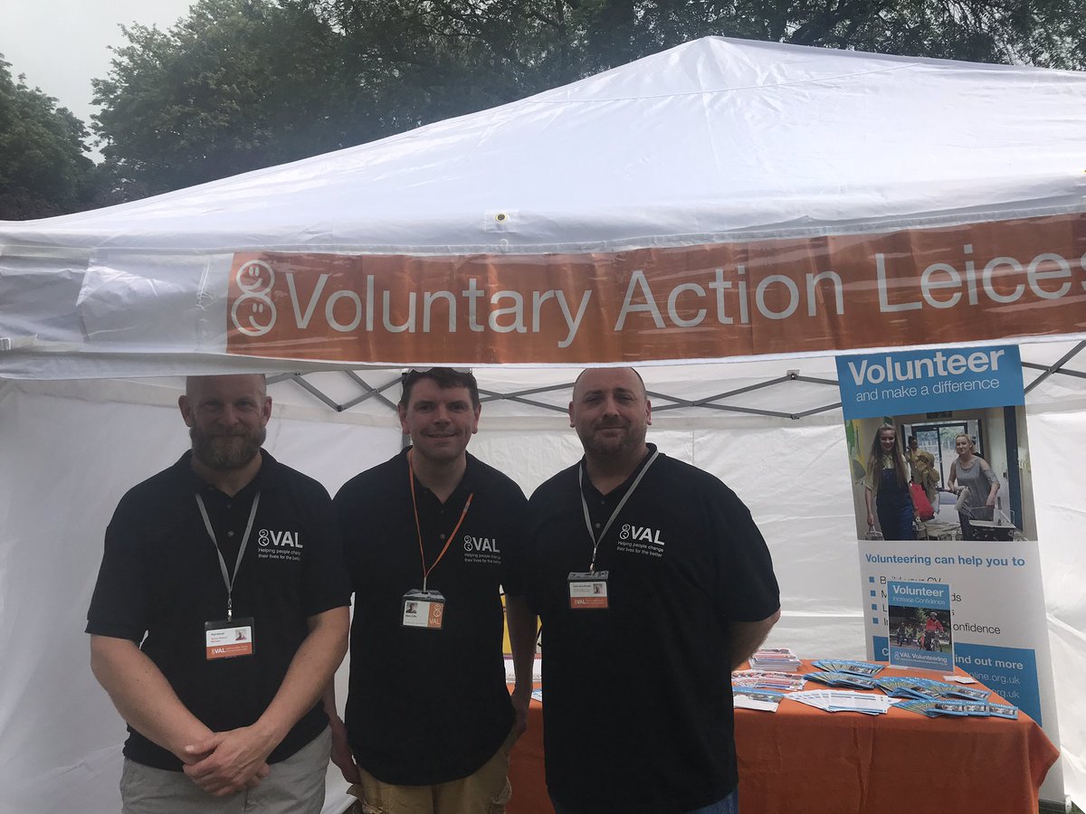 What a lovely day for #RiverFestival #LeicesterRiverside 

Well do and big thank you to @valonline team for manning the store @Kevinak_VAL @PaulAkroyd_VAL @DaveCliffe_VAL  #changinglives #volunteering