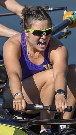 TimVagen's tweet image. GO DAWGS! Go Emma! #ncaarow