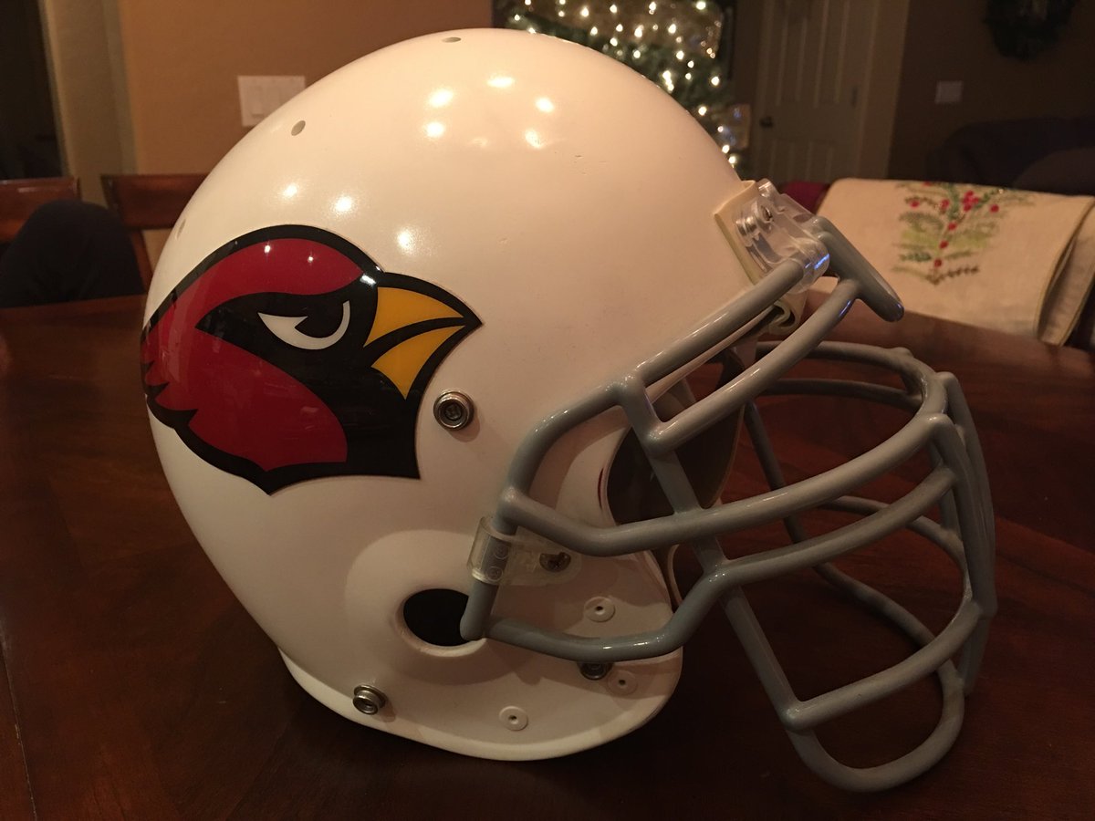 ban1helmetnfl's tweet photo. A closer look at the Cardinals helmet I made for my nephew out in AZ. #cardinals #ban1helmetnfl #nflthrowbacks #nfl https://t.co/6Qq5UOuL8c