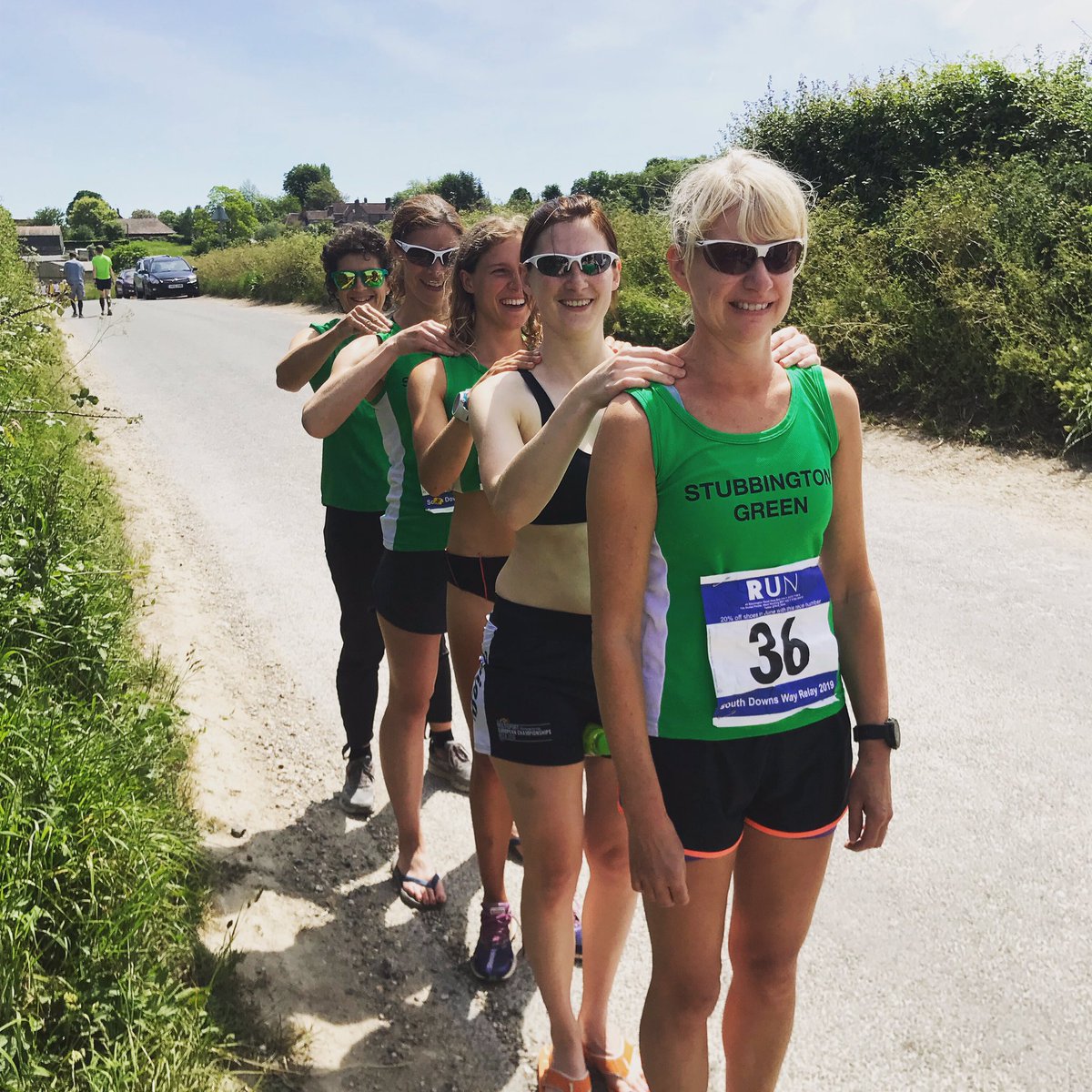 lucymay786's tweet photo. Why did I position myself in between the two most tanned ladies on the team 🤦🏼♀️ Team Bonding before Sally starts on leg 11!
#SDWR #southdownsnationalpark #ukrunchat #runner #runnersofinstagram #thisgirlcan https://t.co/bRM6xCtYsr