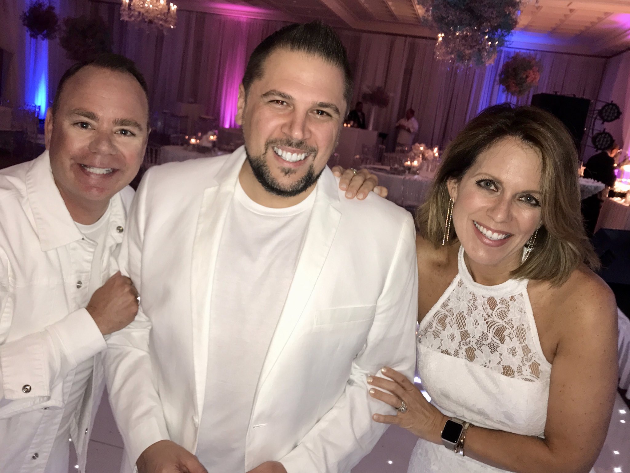 deena centofanti on Twitter: "A beautiful night! ⁦@JayTowers⁩ (who, despite  concerns, was looking very good in head-to-toe white😏) was an awesome  emcee at The White Party for ⁦@KIDSgala⁩. https://t.co/DA2RnelSET" / Twitter