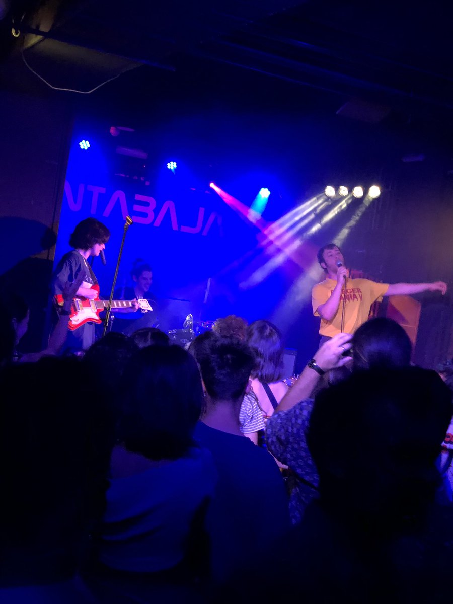 ¡Muchas gracias a todos los que vinisteis anoche a <a href="/salaplantabaja/">Planta Baja</a> a ver a <a href="/theparrotsband/">The Parrots</a> y <a href="/MonteTerror/">Monte Terror</a>!
Fue un fiestón  🔥❤️