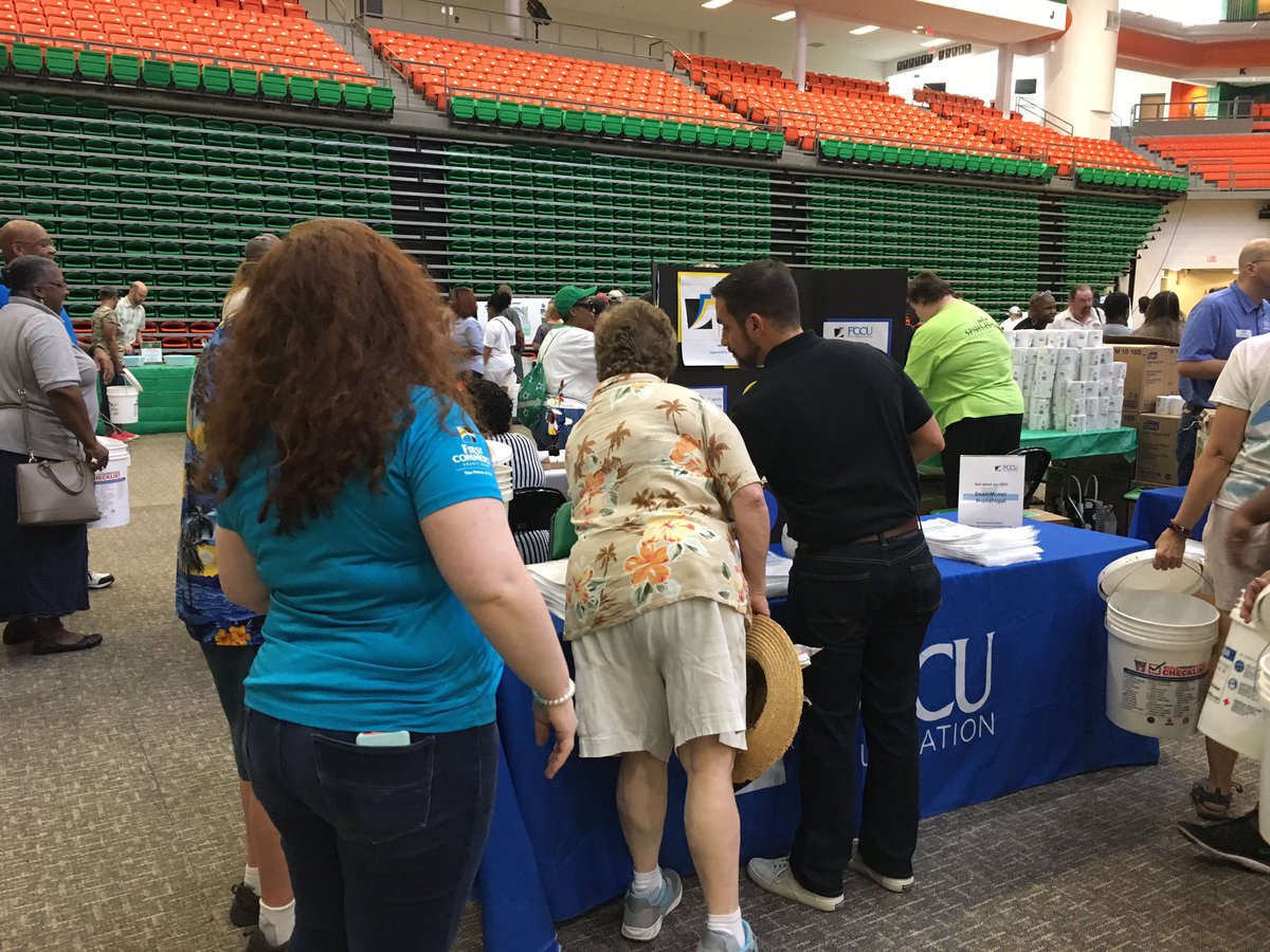 CityofTLH's tweet photo. Resident engagement is key for ensuring whole community preparedness. Love seeing our neighbors coming out to Build Your Bucket at the Lawson Center to learn how to build their disaster prep kits. https://t.co/8EvomER3Qq