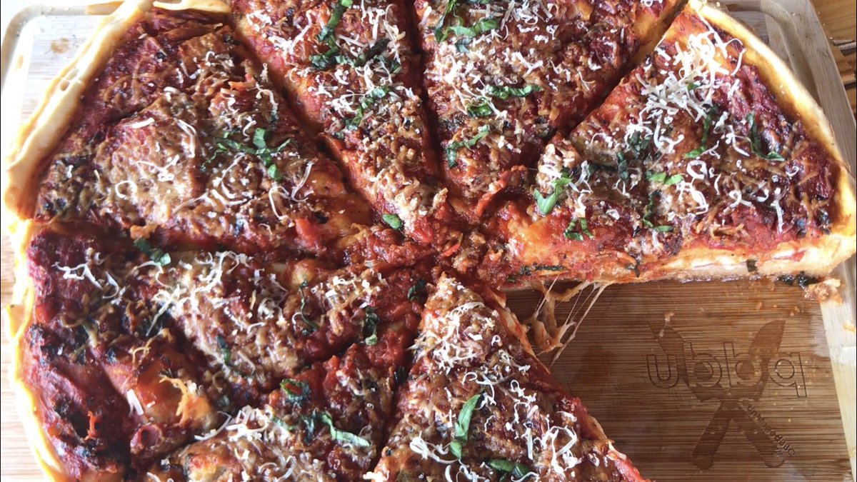 UnhingedBBQ's tweet image. Chicago Style Stuffed Pizza on the @yodersmokers YS640. #yoder #yodernation #yoderflavor 

Recipe here: youtu.be/APIgs-mFOpM
