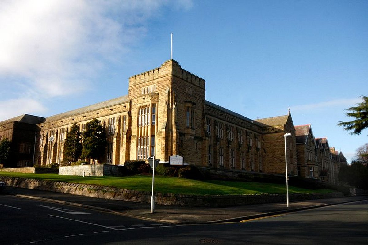 get11plusfit's tweet photo. Rydal Penrhos boarding school in North Wales stops admitting boarders - https://t.co/Cd9EV9UnBL https://t.co/oogc2ohQCE