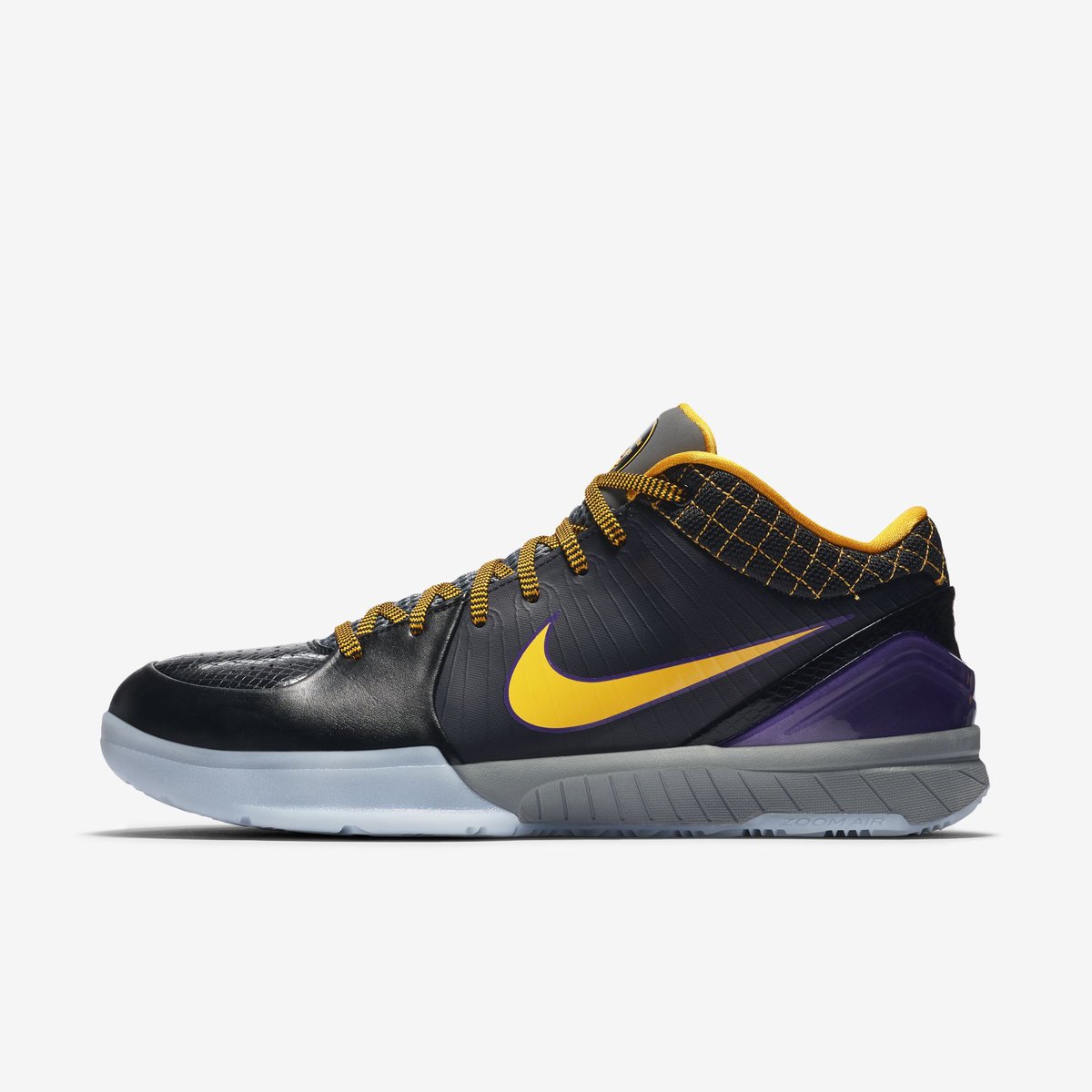 foot locker kobe 4