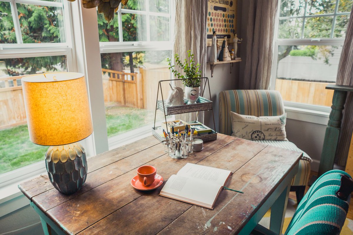 Study areas that have a great view have a special place in my heart. There is nothing like having a relaxing evening with a good book and some coffee. It is also a great way to start your day. 
.
.
#ezbrookside #kansascity