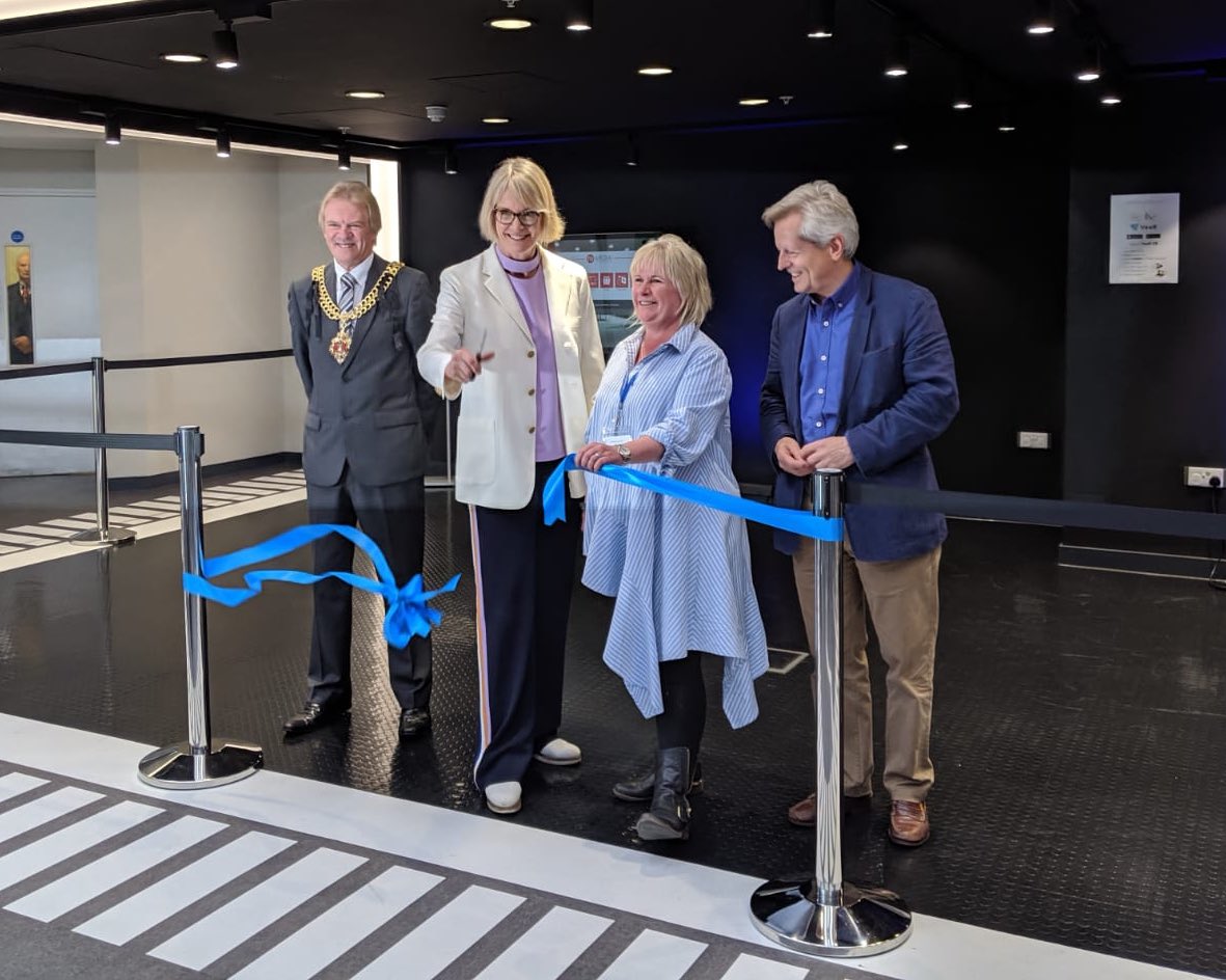 margot_james_'s tweet image. Honoured to open the UK #DRIC: a new and impressive national resource leading the way towards the future of retail.

#TechIsGREAT🇬🇧