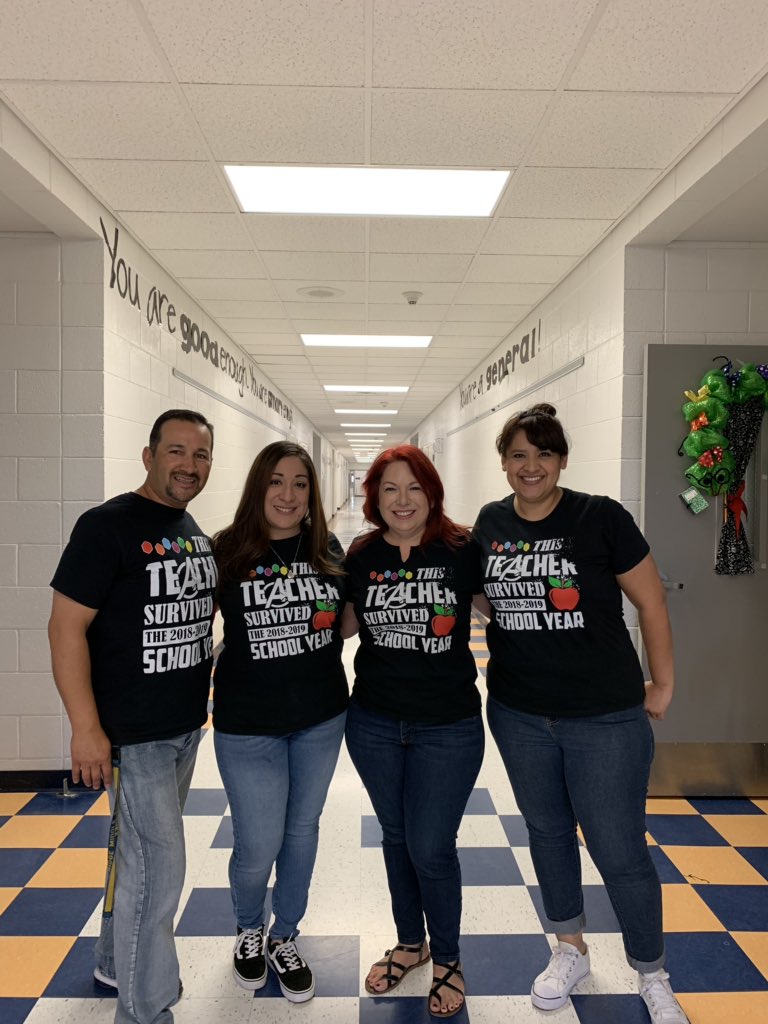 SDominguez_ELMS's tweet image. SRMS 6th grade team survived the school year! Best team in town! #GeneralsConquer #TeamSISD @YSalazar_SRMS @JBarrozo_SRMS @SRidge_MS