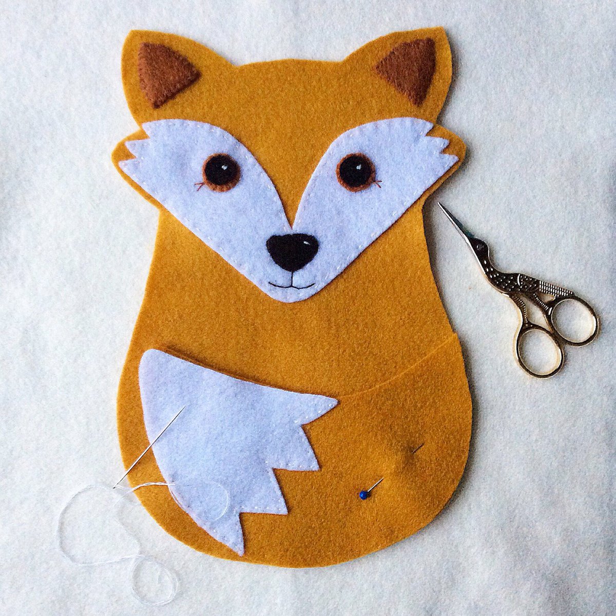 sewjunejones's tweet image. Looking for simple craft ideas? This little felt fox is easy to create and will look so cute in a child’s room. 🦊 #sewingpatterns #easytosew #etsyseller #etsyshop #feltcrafts #diyinspiration etsy.me/2WA0WAt