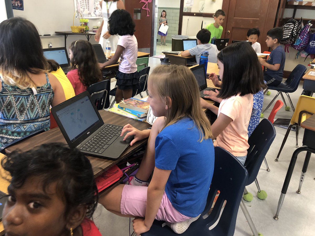 BCMangiaracina's tweet photo. What do you do when you are looping with your teacher to 4th grade?!? You design your own classroom in @google Drawing! #authentic #connected #collaboration #LifeReady #ESinnovate https://t.co/UURFOQhJkp