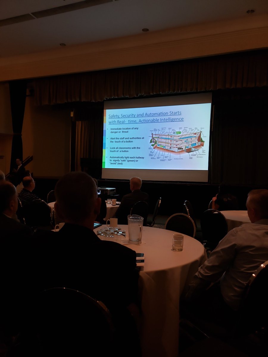 LesAndrews's tweet photo. Actionable intelligence is available when IT, Facilities and Business teams work together. Thanks @TrentTursi #OAPPA @CompuComCanada #digitaltransformation #digitalcampus https://t.co/Zja2mmsRQ4