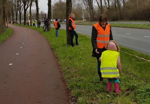 Laat je zien en horen! Opnieuw op veler verzoek actie voor een #NRU  #Overvecht die de leefbaarheid verbetert! Zaterdagochtend 15 juni tussen 11.15 en 11.45 uur. bit.ly/2Xgps6S