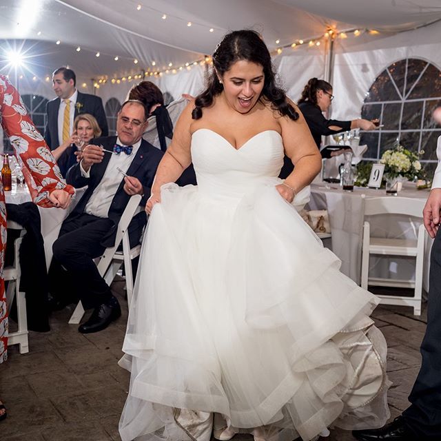 Its her party. Time to kick up her heels! 🙌🏾😁 #piperbrownphotography #weddingphotography #wedding #RIWeddingPhotography #PiperBrownPhotography #RIWeddingPhotography #Weddings #RIWedding #SmithfieldWeddingPhotographer bit.ly/2W0xhMz