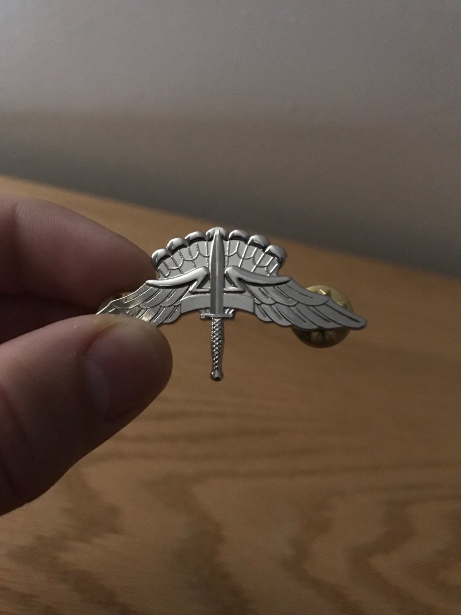 GeoffHatheway's tweet photo. Amazing to earn one of these #freefall #congratsson https://t.co/kyjfV5myk0