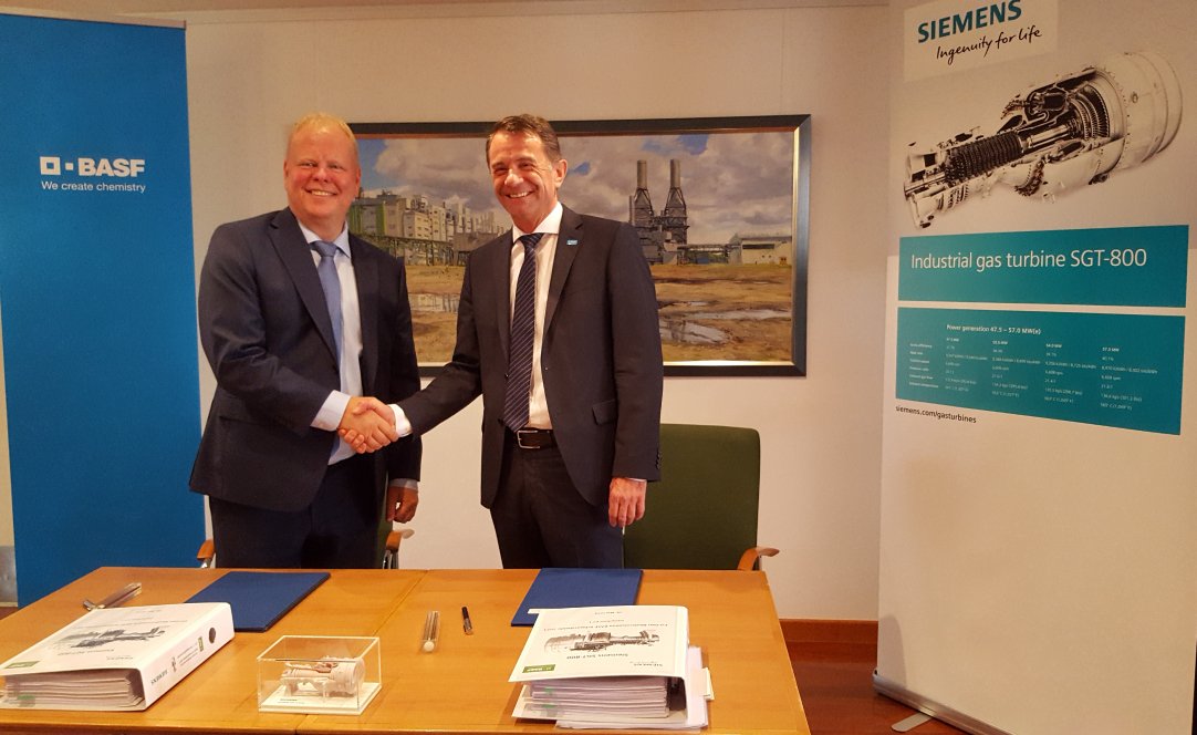 fluenceenergy's tweet photo. @BASF_DE #Schwarzheide modernisiert mit #Siemens die Energieversorgung, steigert damit Effizienz und Umweltverträglichkeit. @Siemens_Energy ersetzt Gasturbine durch leistungsstarke SGT-800, #SIESTART-Lösung mit Batteriespeicher von @fluenceenergy sorgt für Schwarzstartfähigkeit. https://t.co/cSMJgy3wki