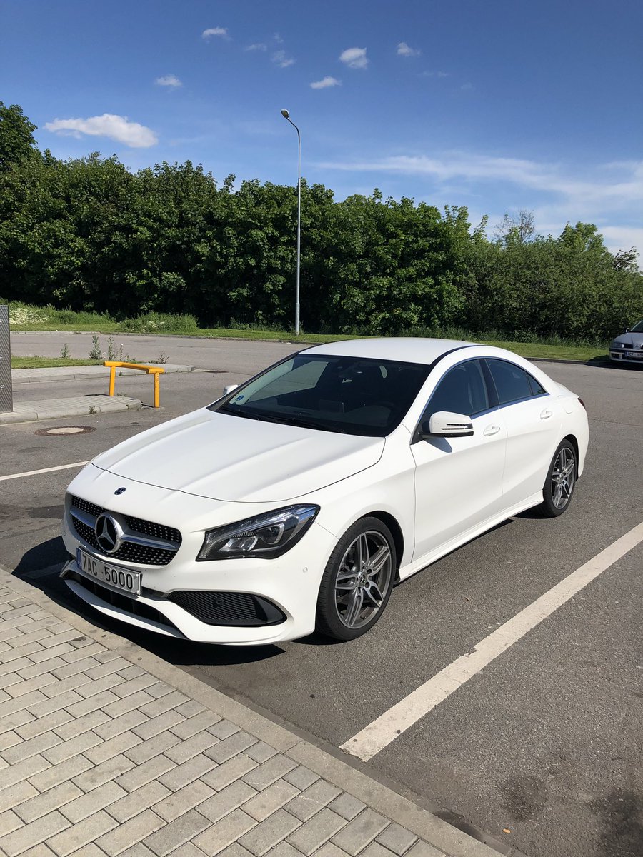 dj_dannight's tweet photo. Going to school 😎🌞 #musartedo #gasstationlife #djlife #prague #djschool https://t.co/2Mu2rIIwdy