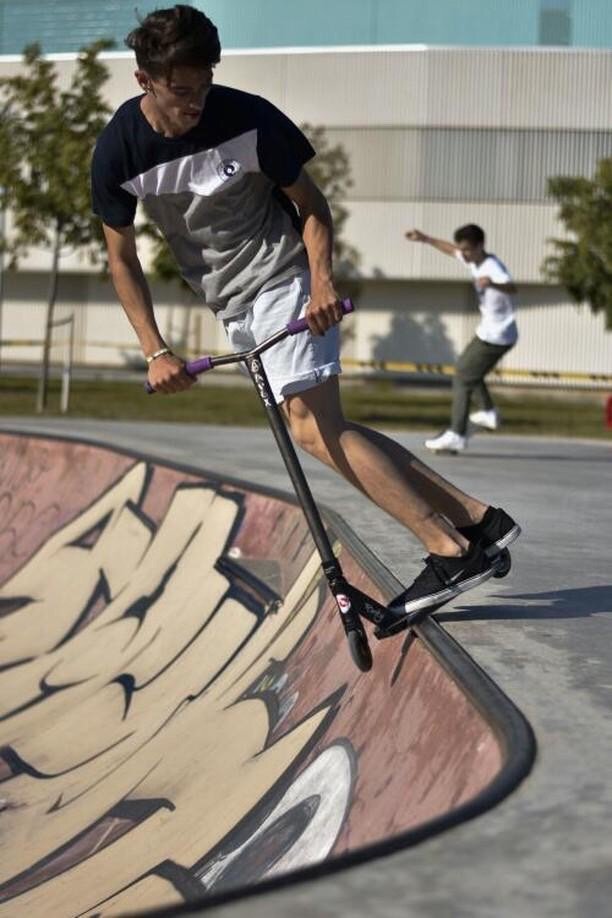 Playwithme_be's tweet photo. All our support to @cristianlopez2011 this weekend at #viladknsparkfest
_
#DressedInmusic #urbanstyle #urbanwear #urbanclothing #sudaderaconcascos #scootertricks #scoote #scooters #scooterfreestyle #scootering #scooteringteam #viladknsparkfest https://t.co/F7389rnLla