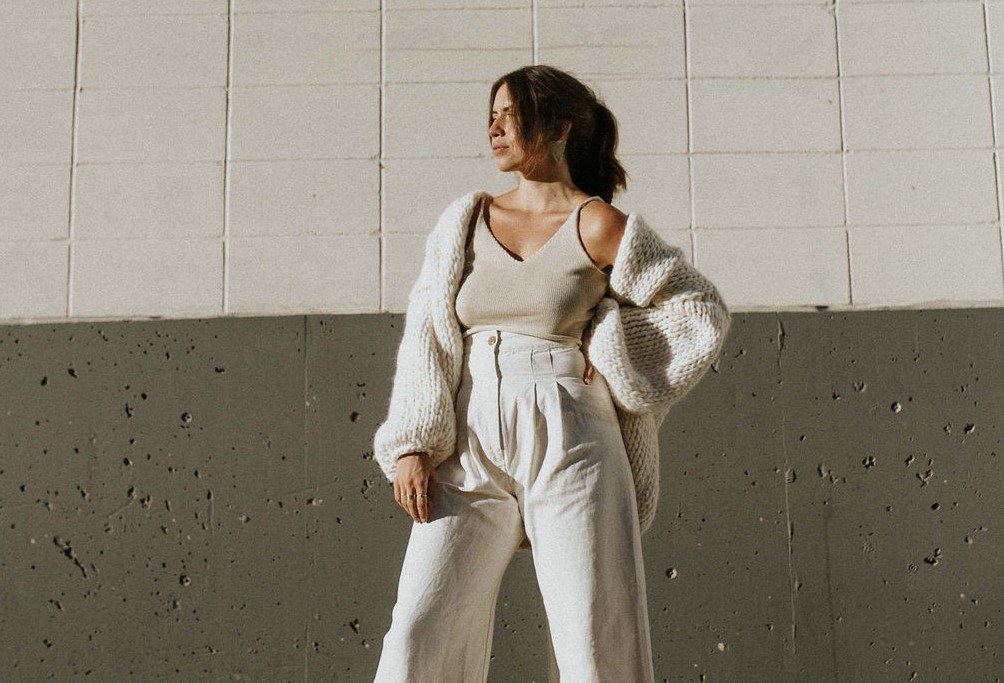 shopwoodlot's tweet photo. On beauty...
I think we're the most beautiful when we're in flow. When we're chasing the things that bring us bliss. 

Read more about this week's Woodlot Woman - Kelsey. ✨ #ourwoodlot #woodlotwomen #chasingbliss #mindfulbeauty

https://t.co/78dd5aVL7K https://t.co/SuTjVSEne3