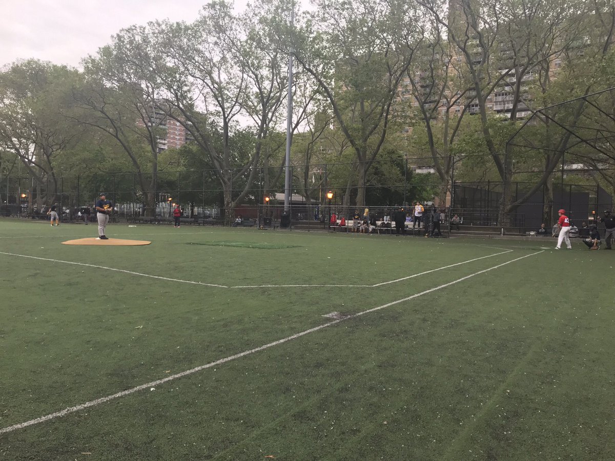 I.S. 318 Baseball tweet media