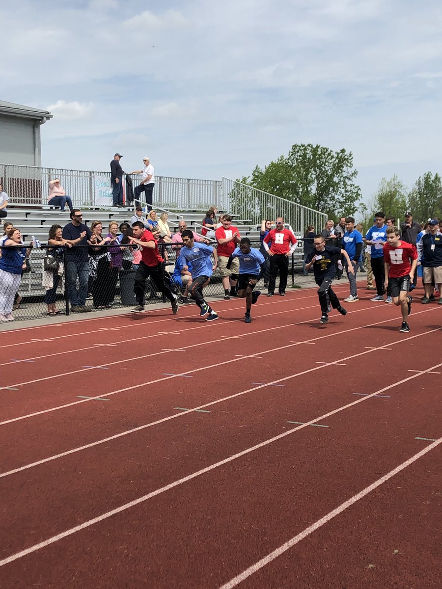 kdot10's tweet photo. More Special Olympics fun! @jfulkerson_atms @GreeceCentral https://t.co/TYozvV5JQo